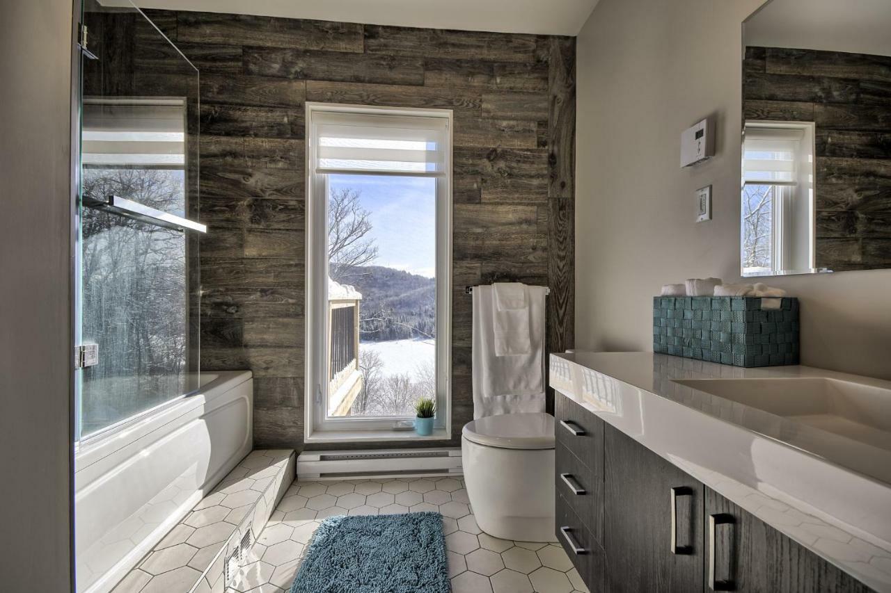 Modern Chalet With Mountain And Lake View By Reserver.Ca Sainte-Adèle Εξωτερικό φωτογραφία
