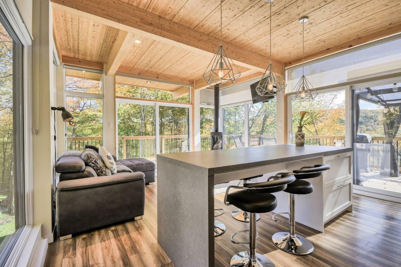 Modern Chalet With Mountain And Lake View By Reserver.Ca Sainte-Adèle Εξωτερικό φωτογραφία